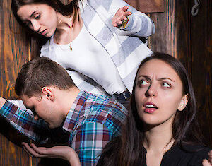 Escaperoom: Escape Geries Café & Puzzeltocht de Geheimen van Volendam